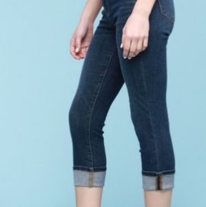 EUC Judy Blue jean Capri size 5/27